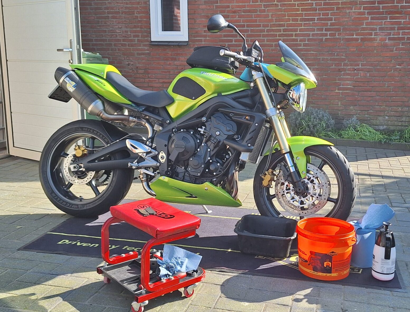 Technisch én leuk: Winterplezier met mijn Triumph Street Triple